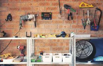 Garage används som verktygsområde