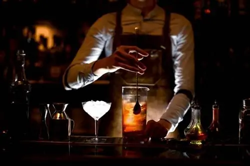 18 Công thức Cocktail tráng miệng cổ điển cho kết thúc ngọt ngào
