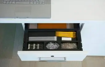 Организованный ящик стола