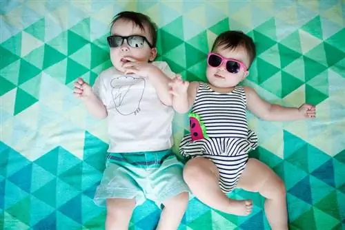 Opcions de vestits de bany per a nadons a tenir en compte