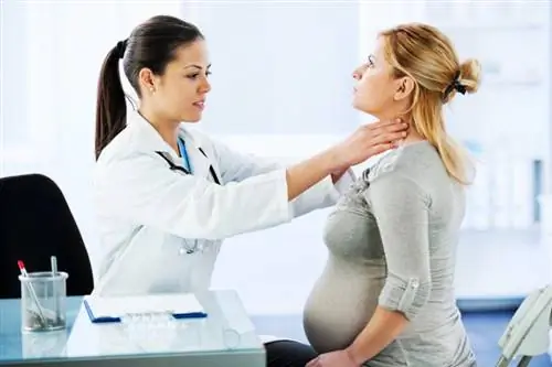 Hoe om seer keel tydens swangerskap te verlig