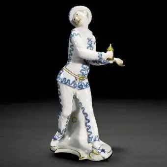 Tärkeä Nymphenburg-hahmo Pierrot'sta Commedia dell'artesta
