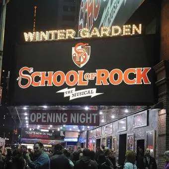 Откриване на шатрата на театър "School Of Rock".