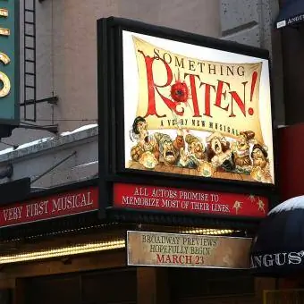 'Something Rotten!' Odkritje gledališkega šotora