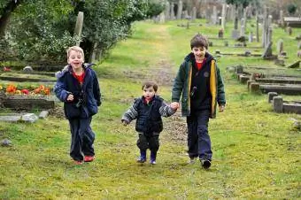 Paseo por el cementerio