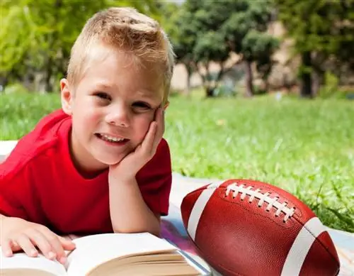 Buku Sepak Bola untuk Anak