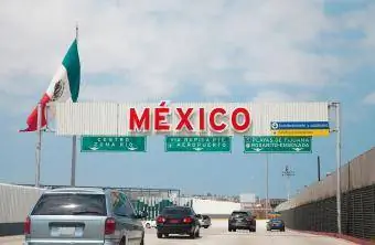 Entrada a Tijuana Baja California en la frontera de Estados Unidos con México