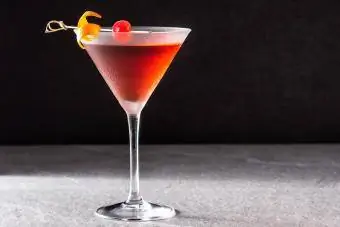 Martini francez u shpik në vitet 1980 në një nga baret e Keith McNally në New York City.