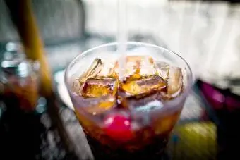 Volwasse Cherry Coke