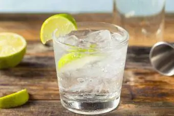 Vodka Soda Rinfrescante Con Lime