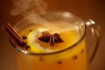 hot toddy garnish baton de scortisoara anason stelat