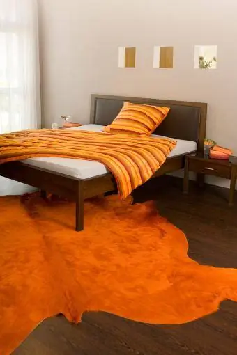 alfombra naranja