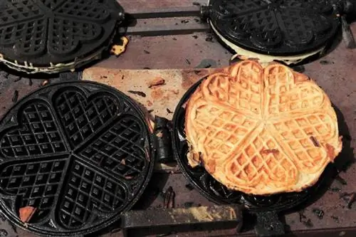Si të përdorni një hekur waffle prej gize