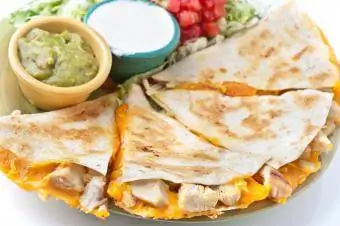 Quesadilla ayam