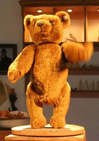 MatthiasKabel'in Steiff Teddy Bear resmi (Kendi çalışması)