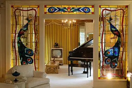 40 ideas inspiradoras de decoración del hogar con temática de pavo real