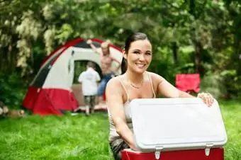 makanan berkemah di tempat yang lebih dingin