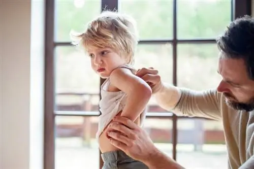 Što učiniti kada se malo dijete žali na bolove u leđima