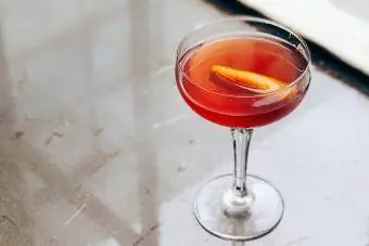 Dubonnet er en sød, aromatiseret vinbaseret aperitif