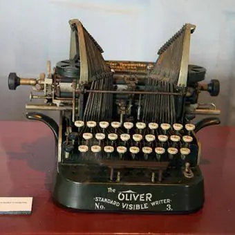 Oliver No 3 typewriter