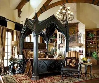 gotički srednjovjekovni krevet s baldahinom