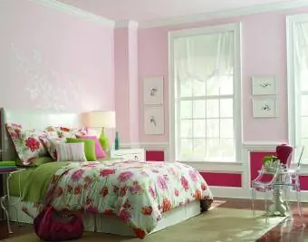 quarto de menina rosa em dois tons