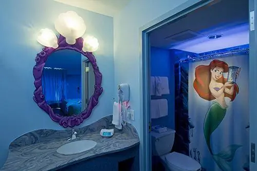 Mermaid tematiskais vannas istabas dekors: 23 mistiskas idejas & padomi