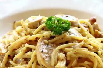 Spaghetti Dengan Ayam Carbonara