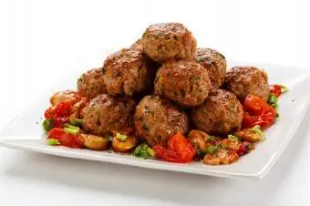 সবজি সঙ্গে meatballs