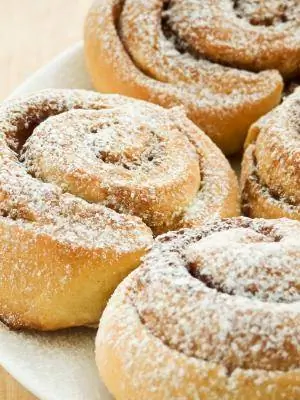 Cinnamon Rolls хэрхэн жигнэх вэ