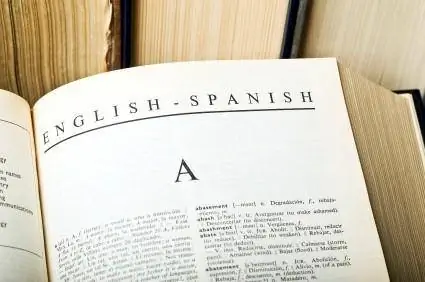 Jaki jest najlepszy program nauczania języka hiszpańskiego w szkole domowej?