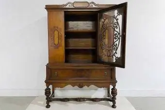 Kabinet China Vintaj dengan Butiran Fretwork, Burl Wood & Art Deco