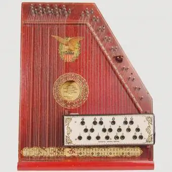 Autoharp kayu antik dari awal abad ke-20