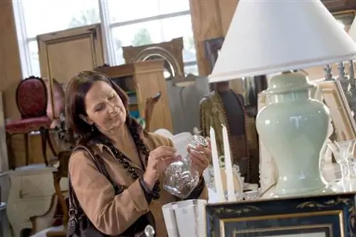 Antieke glazen karaffen: van Victoriaanse tot art-deco-tijdperken