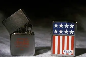 Bật Lửa Zippo 1935 Ngôi Sao Sọc