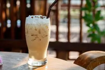 Baileys Tereyağlı Parmak Kokteyli