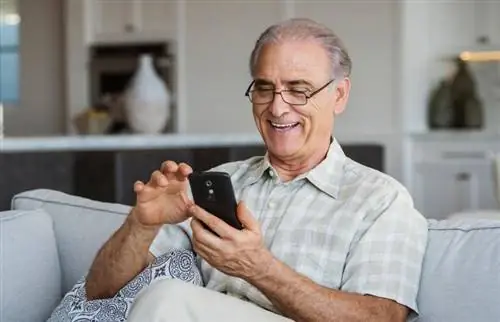 3 ideálne modely mobilných telefónov pre seniorov