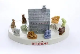 Wade Whimsies Red Rose Tea Pet Shop Series