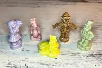 Dòng lịch trà hoa hồng đỏ của Wade Whimsies