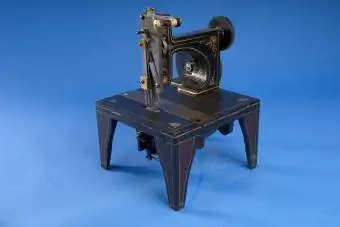 Singer varrógép szabadalmi modell, 1851. évi 8 294. sz