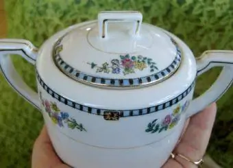 Noritake Sheridan mintás fedeles cukortál