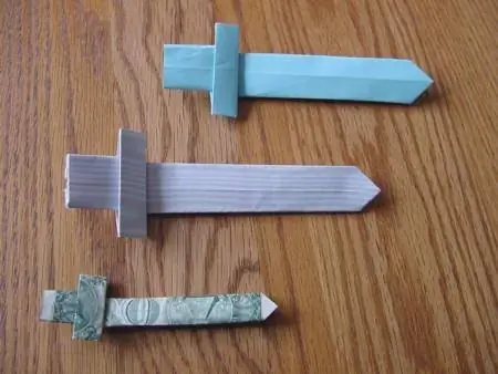 Origami kardo vaizdinės instrukcijos