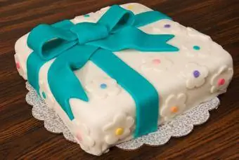 Gift Cake