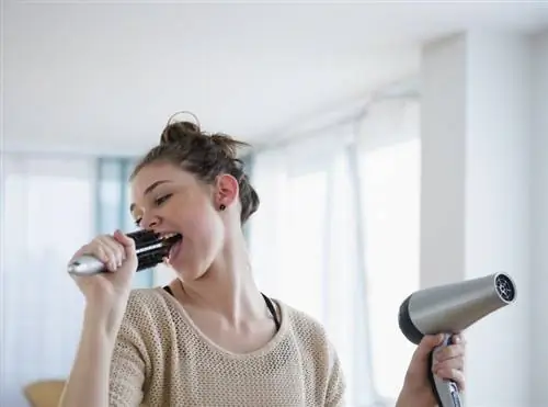 Aktivitäten für Mädchen im Teenager alter, die allein zu Hause sind