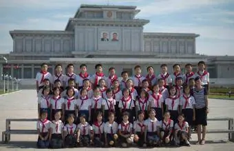 Crianças em idade escolar norte-coreanas