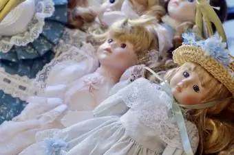 starožitné panenky